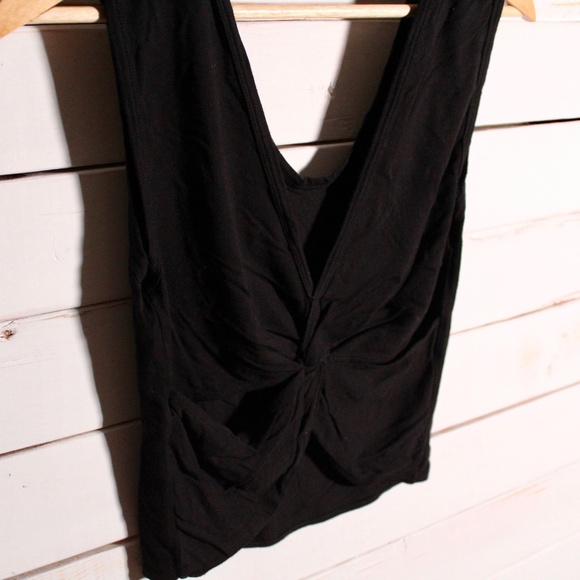 Gentle Fawn Cross Knot Low Back Top - Picture 4 of 6